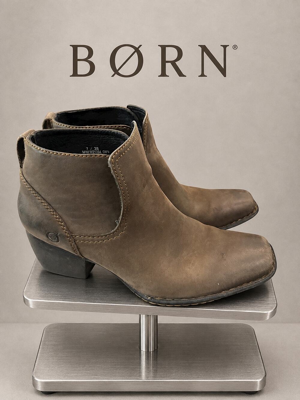 Born Rascal Truffle Leather Western Ankle Boots Womens 7 W21354 w/ Box